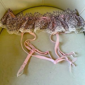 Victoria’s Secret belt